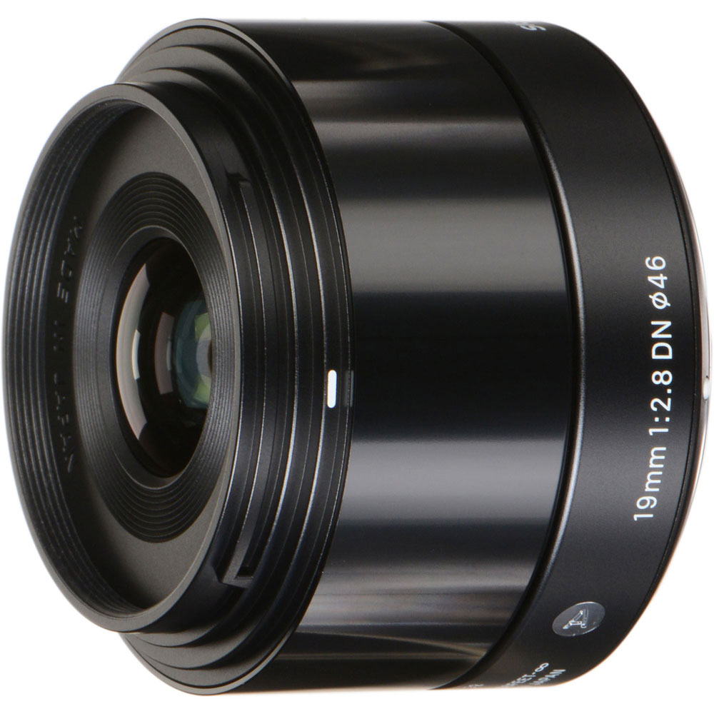 картинка Lens Sigma AF 19mm f/2.8 DN for Micro Four Thirds Cameras от магазина Chako.ua