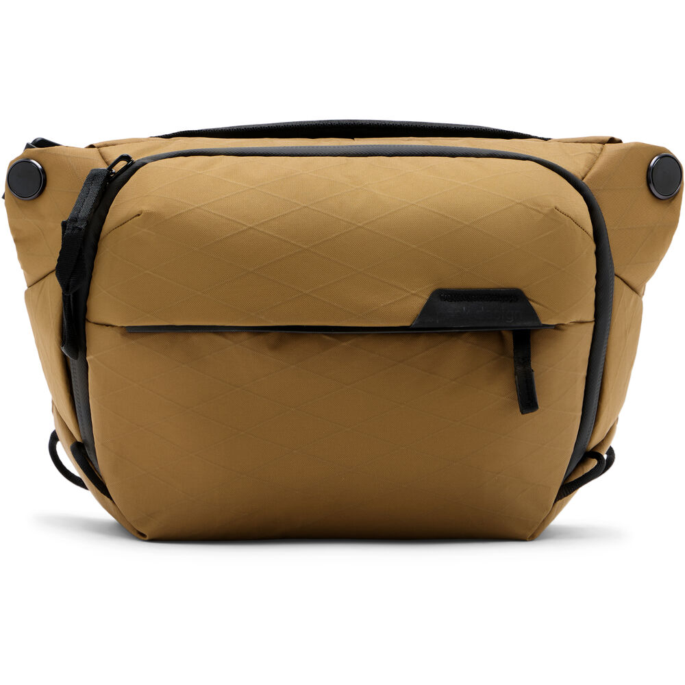 картинка Фото сумка Peak Design Everyday Sling v2 Coyote 3L (BEDS-3-CY-3) от магазина Chako.ua