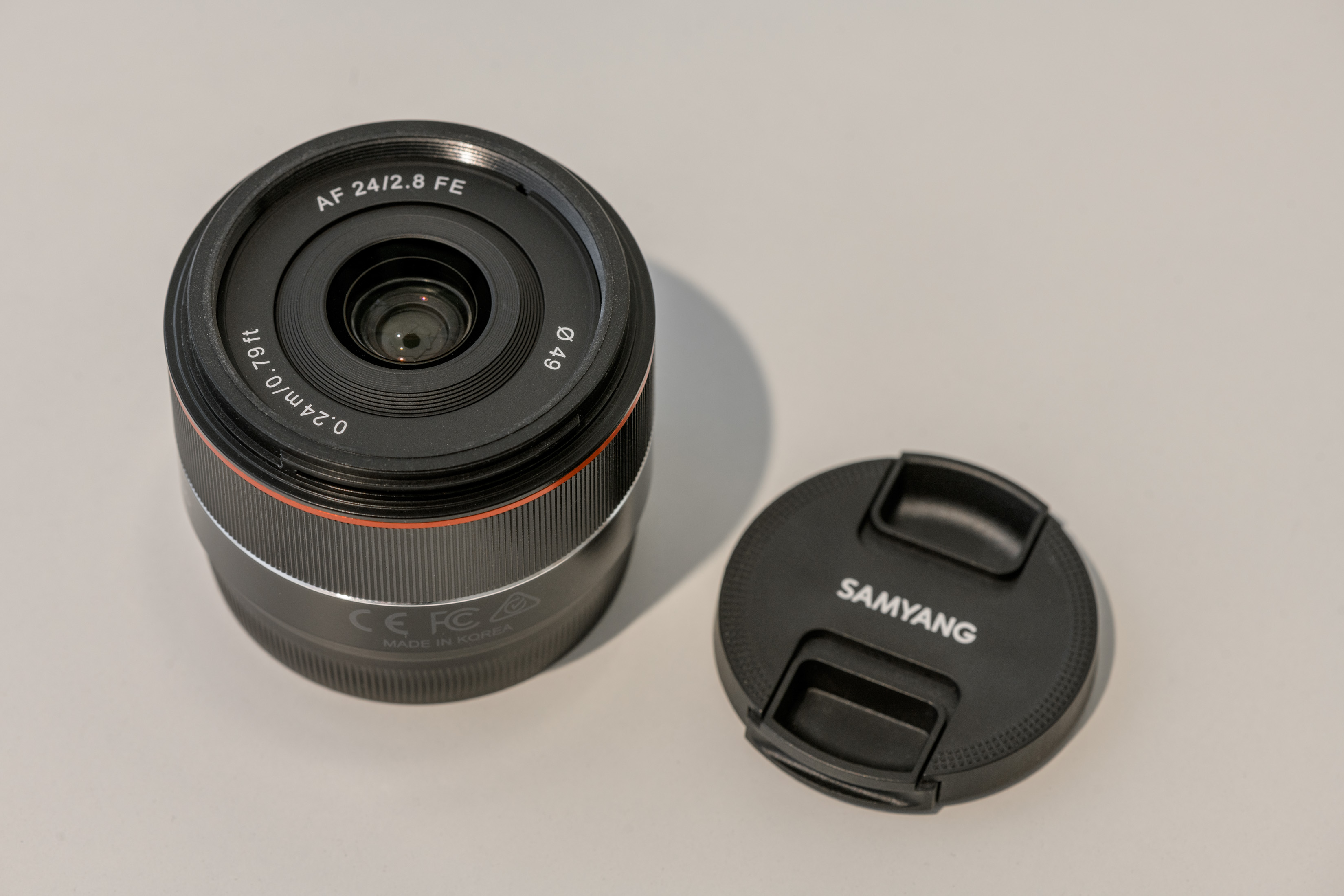 картинка Lens Samyang AF 24mm f/2.8 FE Sony E  б/у от магазина Chako.ua